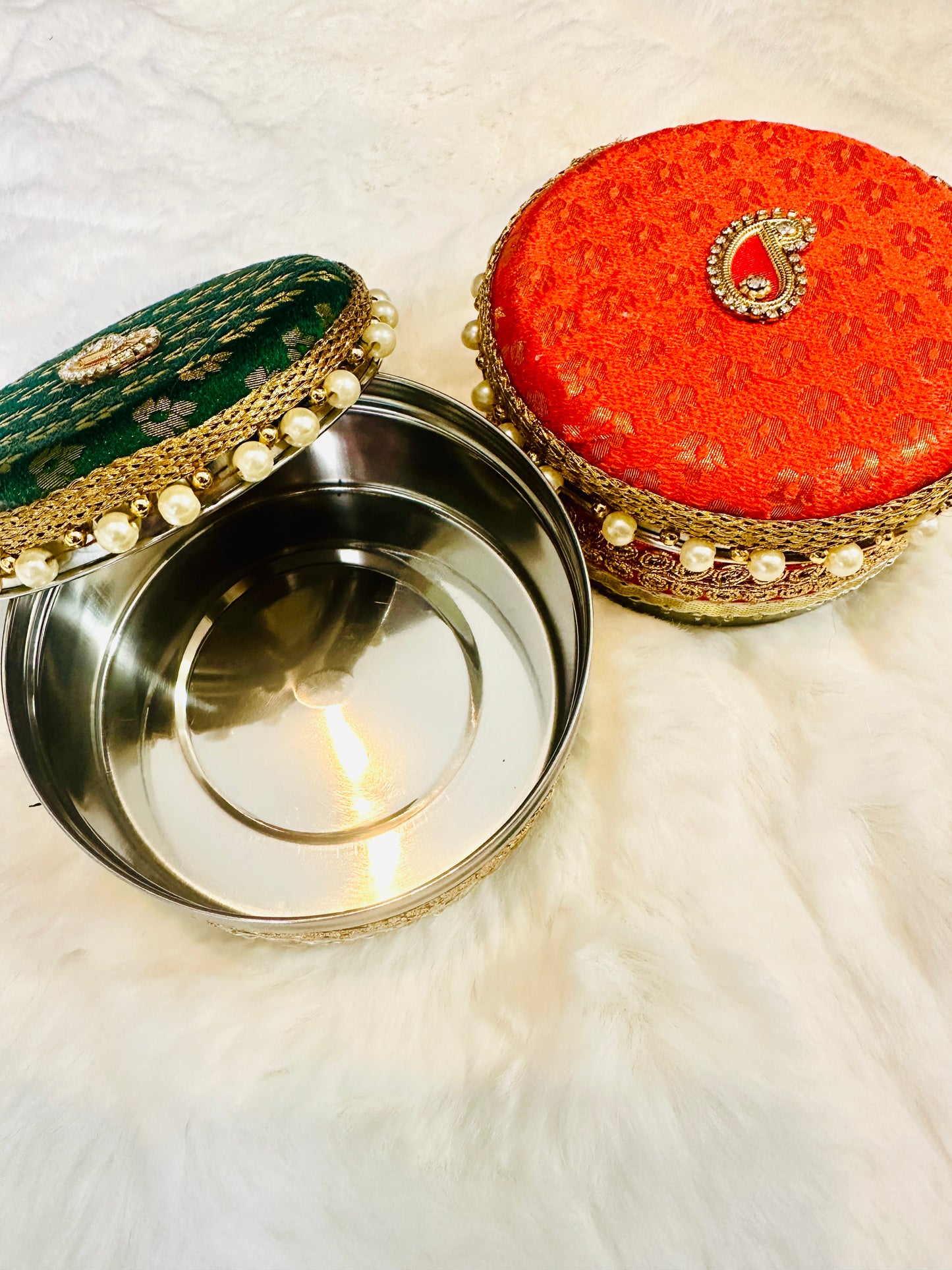 Brocade Stainless Steel Ladoo Box - 250 Grams